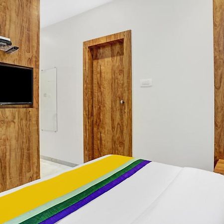 Itsy Hotels Heraa International Bombay Esterno foto