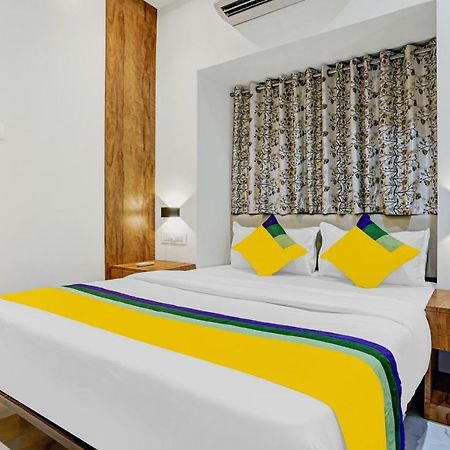 Itsy Hotels Heraa International Bombay Esterno foto