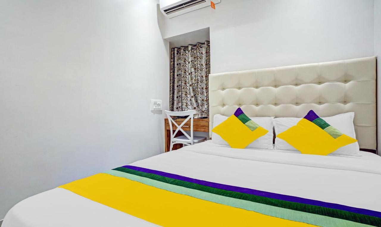Itsy Hotels Heraa International Bombay Esterno foto