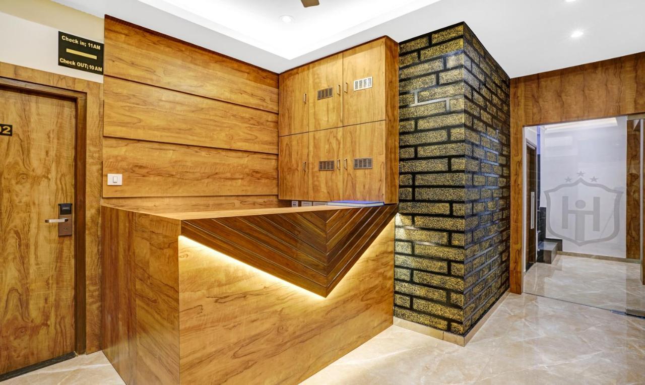 Itsy Hotels Heraa International Bombay Esterno foto