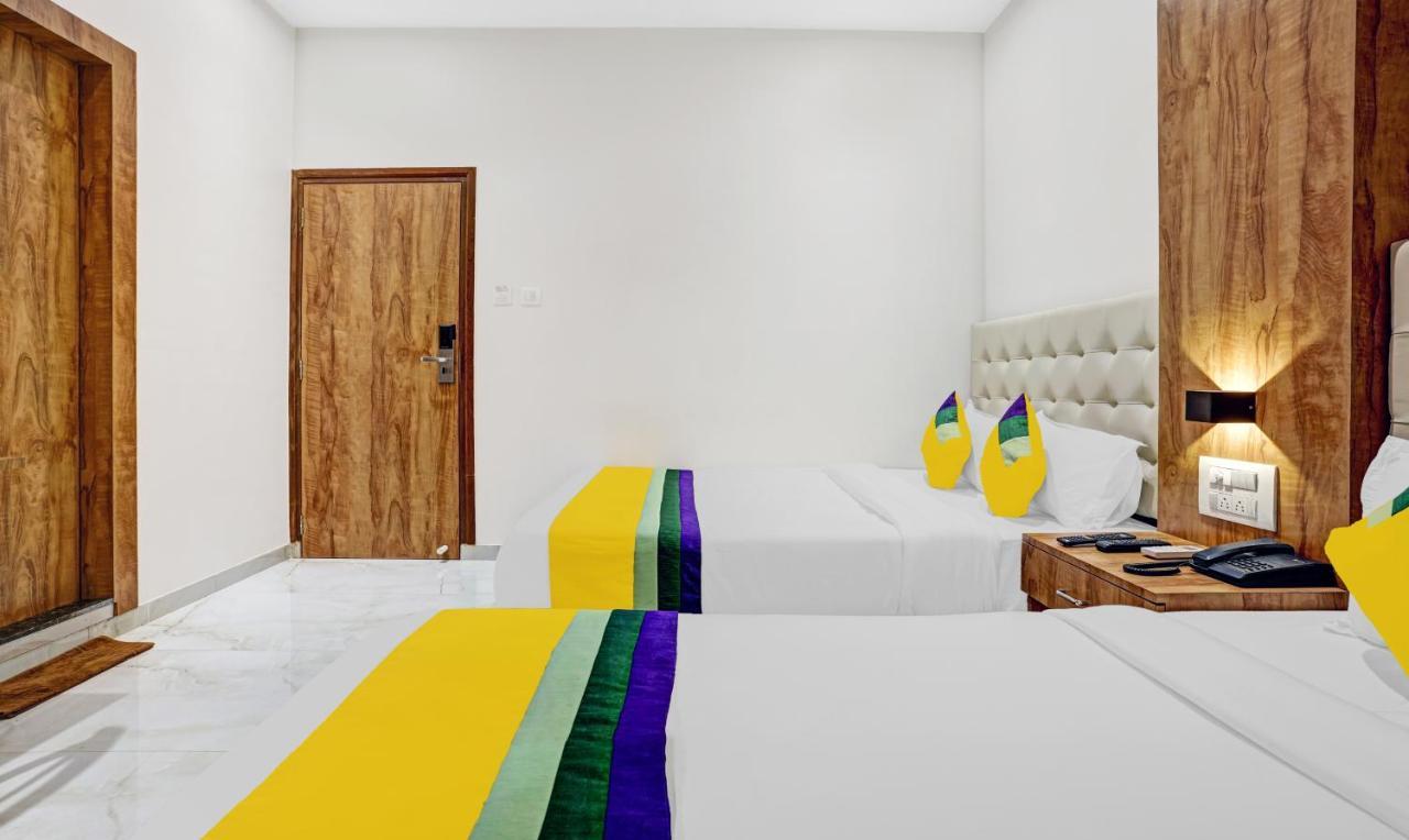 Itsy Hotels Heraa International Bombay Esterno foto