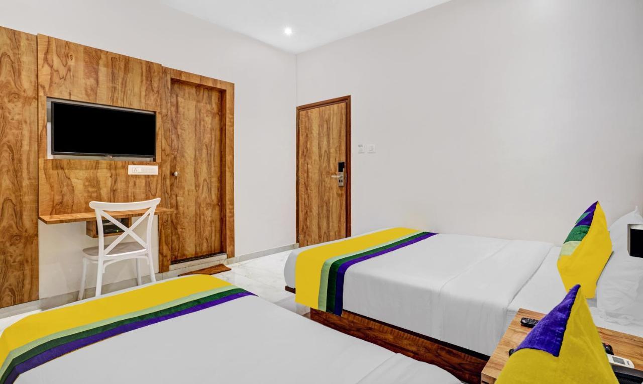 Itsy Hotels Heraa International Bombay Esterno foto