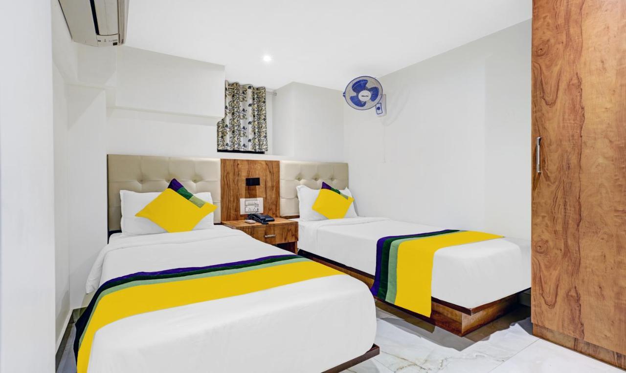 Itsy Hotels Heraa International Bombay Esterno foto